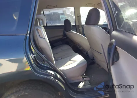 2011 Toyota Rav4 из США, поврежденный, VIN 2T3BF4DV7BW115231